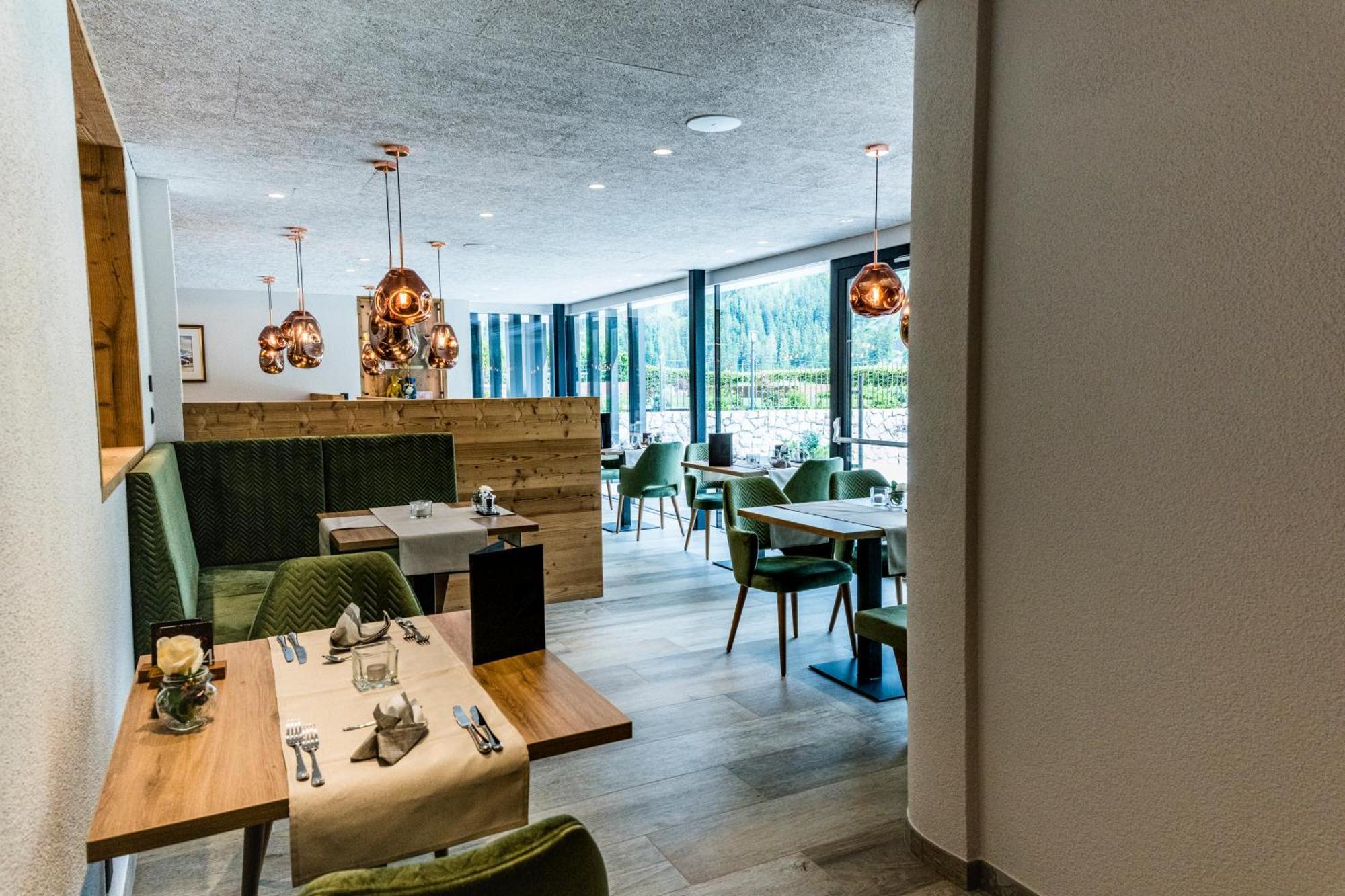Hotel Vernel Santa Cristina Val Gardena Экстерьер фото
