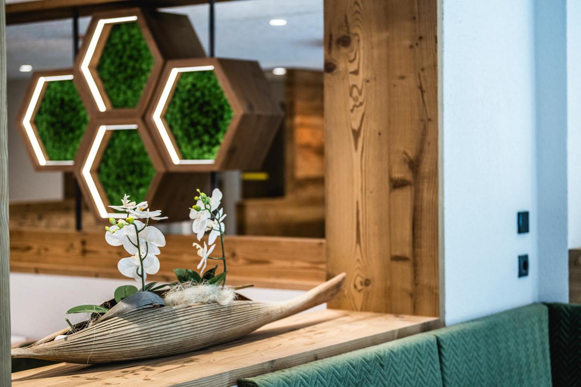 Hotel Vernel Santa Cristina Val Gardena Экстерьер фото